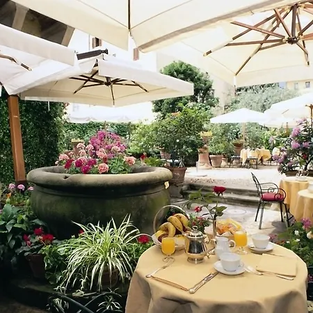 Monna Lisa Hotel