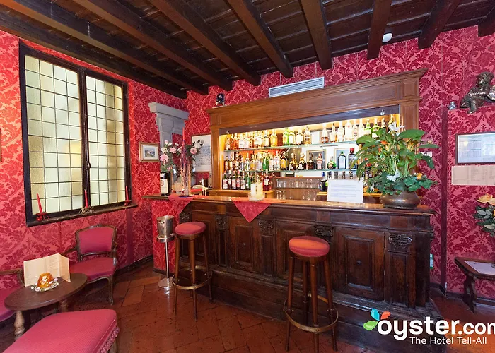 Monna Lisa ホテル